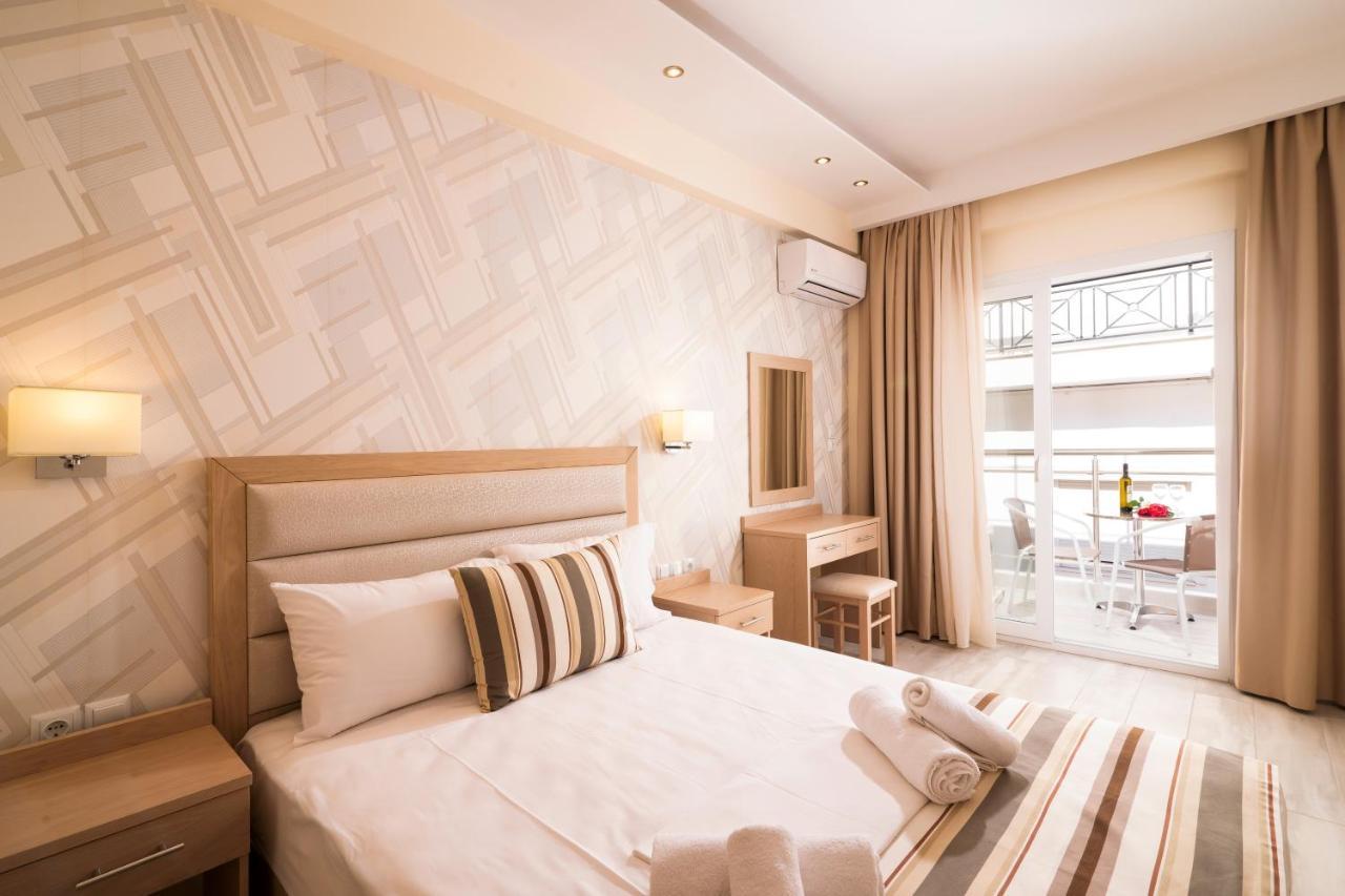 Star Bay Luxury Aparthotel ลิเมนาเรีย ภายนอก รูปภาพ
