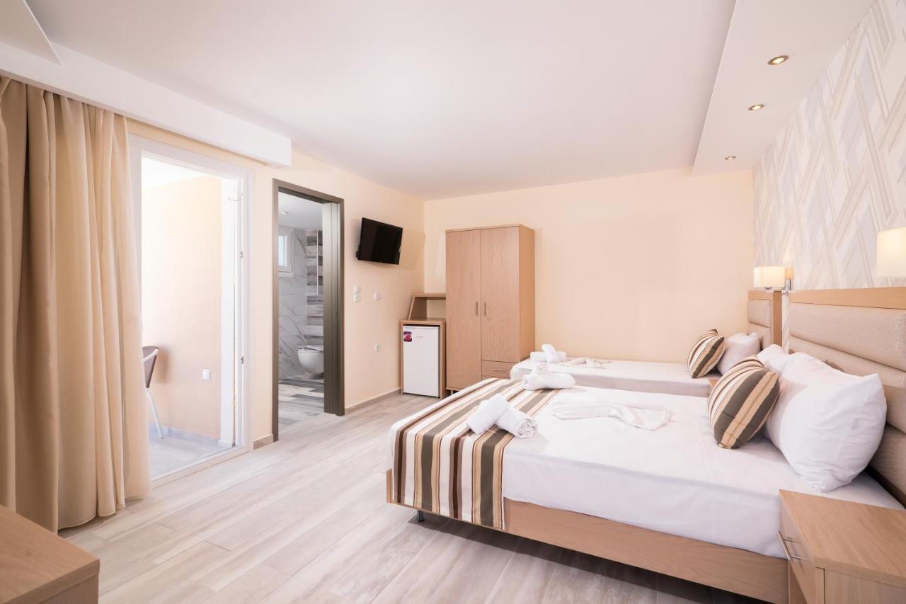 Star Bay Luxury Aparthotel ลิเมนาเรีย ภายนอก รูปภาพ