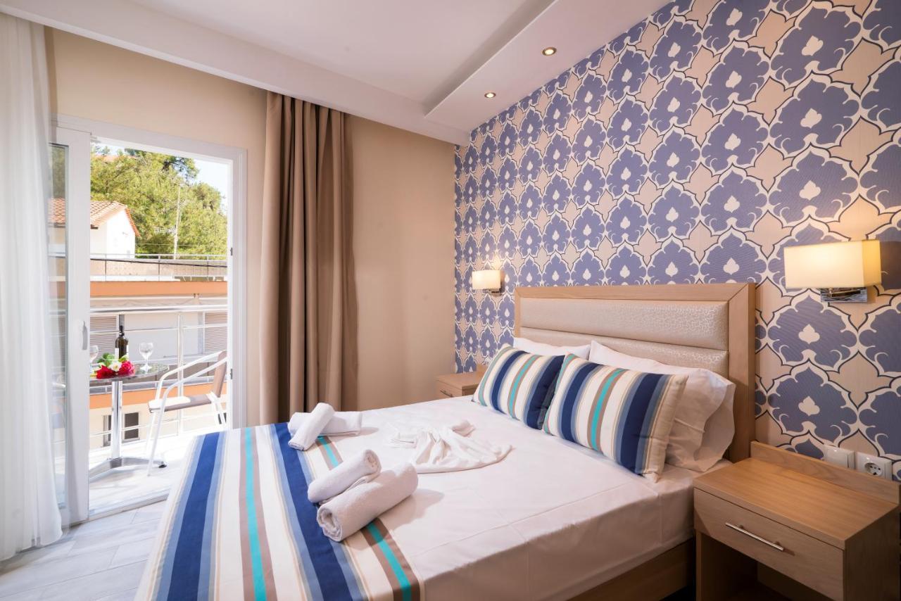 Star Bay Luxury Aparthotel ลิเมนาเรีย ภายนอก รูปภาพ